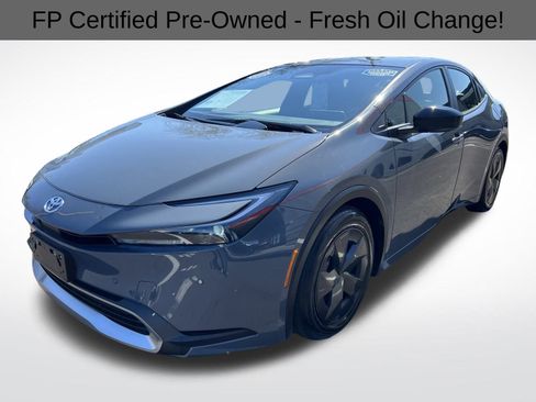 Used 2024 Toyota Prius Prime SE image 5