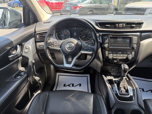 Used 2022 Nissan Rogue Sport SL image 24