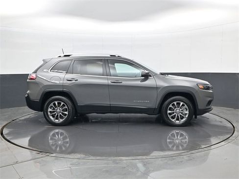 Used 2020 Jeep Cherokee Latitude Lux w/ Comfort/Convenience Group image 4