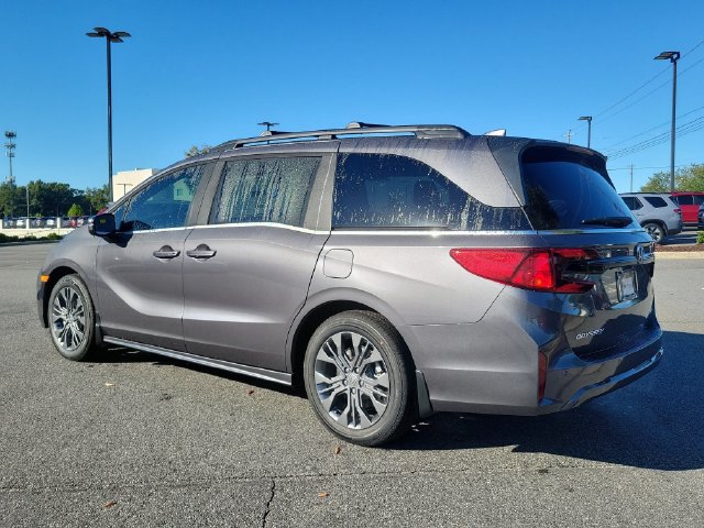 New 2027 Honda Odyssey Touring image 6