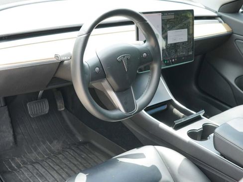 Used 2019 Tesla Model 3 Long Range RWD image 8