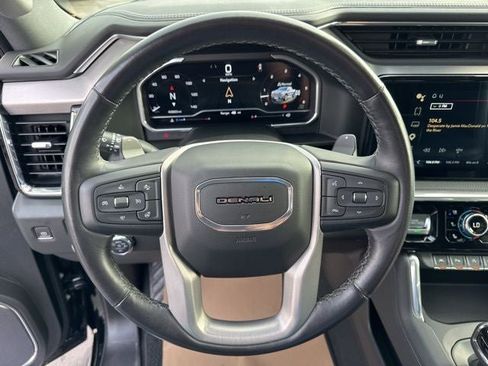 Used 2023 GMC Sierra 1500 Denali AWD/4WD image 12
