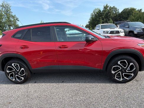 New 2026 Chevrolet Trax RS w/ Driver Confidence Package FWD image 7
