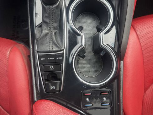 Used 2020 Toyota Camry XSE w/ Driver Assist Package FWD image 17