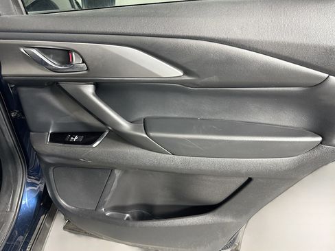 Used 2023 MAZDA CX-9 Touring image 28