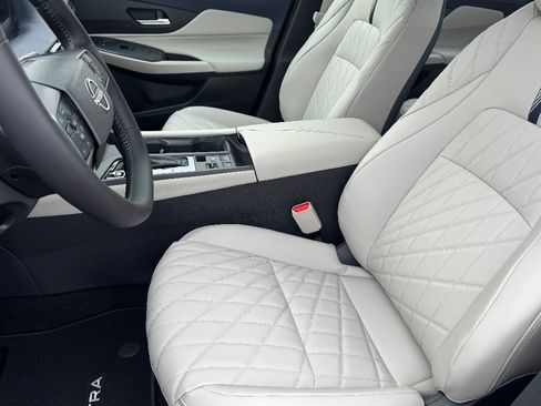 New 2026 Nissan Sentra SL w/ Floor Mat Package image 17