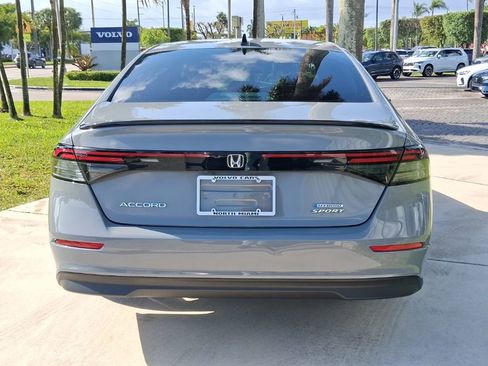 Used 2025 Honda Accord Sport image 5