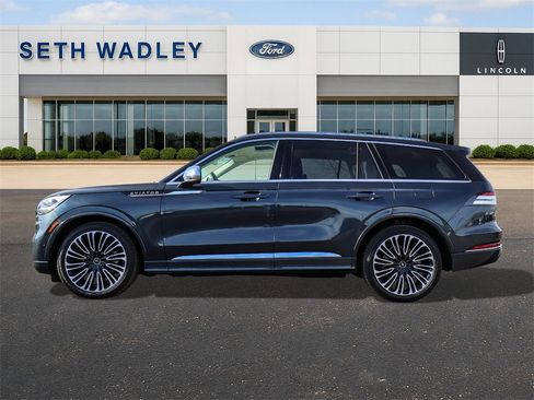 Used 2020 Lincoln Aviator Black Label w/ Dynamic Handling Package image 4