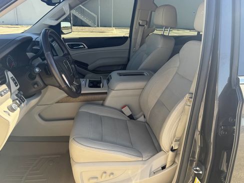 Used 2020 GMC Yukon Denali image 8