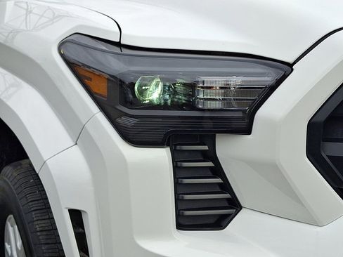 Certified 2024 Toyota Tacoma SR5 image 30