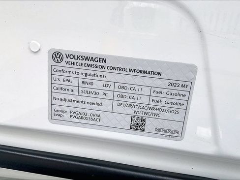 Used 2023 Volkswagen Tiguan SE R-Line AWD/4WD image 35