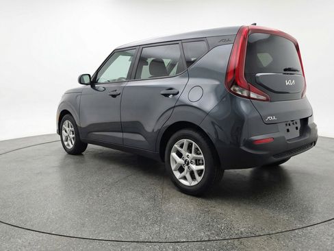 Used 2025 Kia Soul LX w/ LX Technology Package FWD image 6