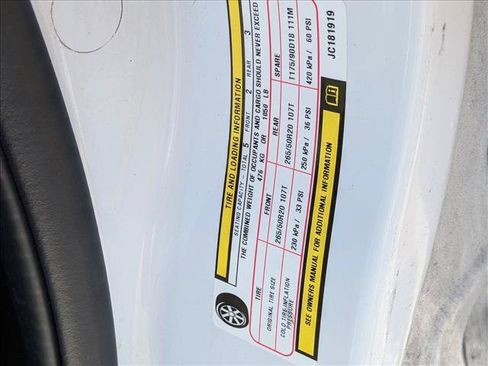 Used 2018 Jeep Grand Cherokee Altitude RWD image 15
