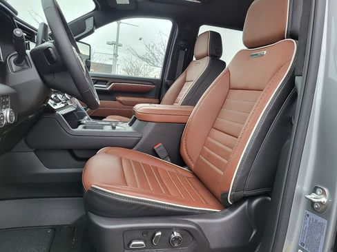 New 2026 GMC Sierra 2500 Denali Ultimate w/ Max Trailering Package image 4