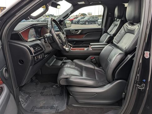 Used 2024 Lincoln Navigator Reserve AWD/4WD image 13