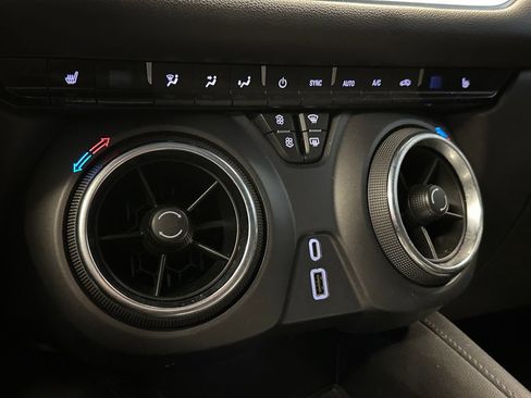 Used 2022 Chevrolet Blazer LT AWD/4WD image 15