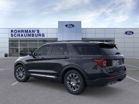 New 2025 Ford Explorer Active w/ Active Comfort Package image 4