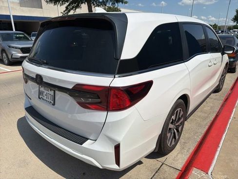 Used 2025 Honda Odyssey EX-L image 5