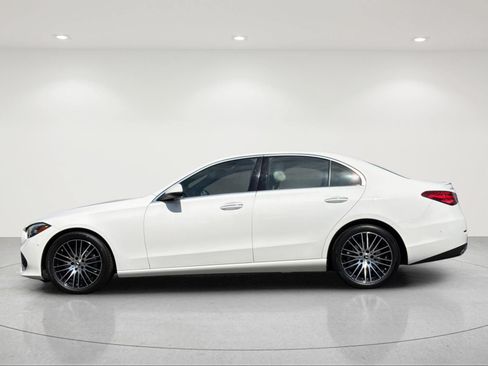 Used 2025 Mercedes-Benz C 300 Sedan image 2