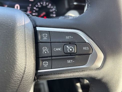 Used 2024 Jeep Compass Limited image 20