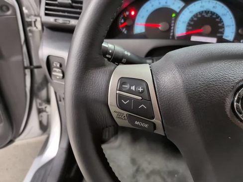 Used 2009 Toyota Camry SE FWD image 16
