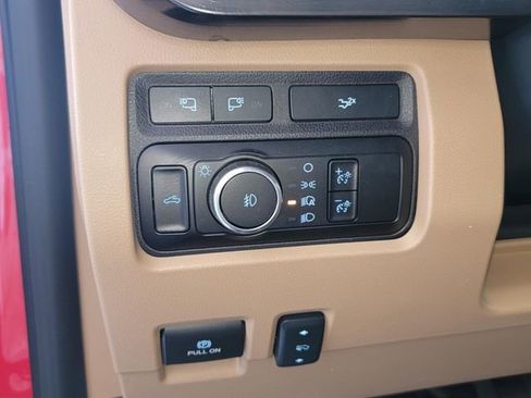 Used 2024 Ford F450 Lariat w/ Lariat Ultimate Package AWD/4WD image 28