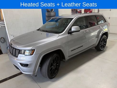 Used 2020 Jeep Grand Cherokee Altitude AWD/4WD image 4