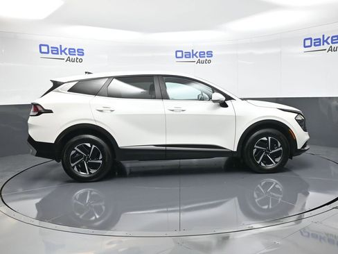 Certified 2023 Kia Sportage LX image 9