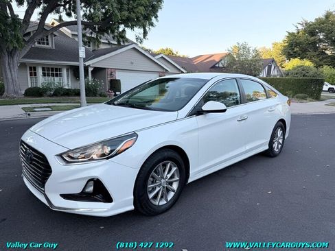 Used 2018 Hyundai Sonata SE FWD image 1