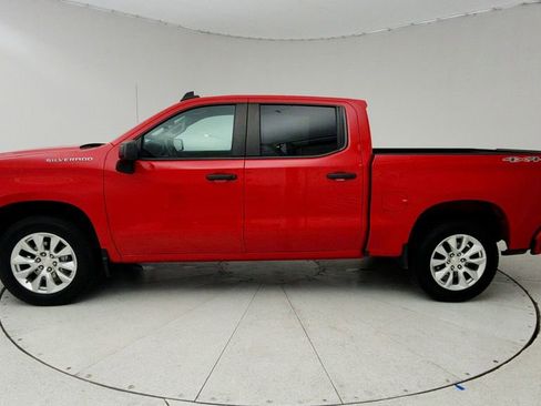 Certified 2024 Chevrolet Silverado 1500 Custom AWD/4WD image 5
