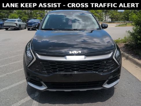 Used 2023 Kia Sportage EX FWD image 2