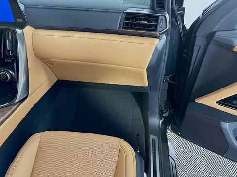 New 2026 Lexus LX 600 4WD w/ Luxury Package image 33