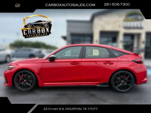 Used 2025 Honda Civic Type R image 2