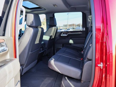 New 2026 GMC Sierra 2500 SLT w/ SLT Premium Package image 11