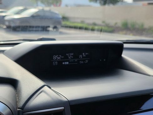 Used 2023 Subaru Crosstrek 2.0i Premium image 29