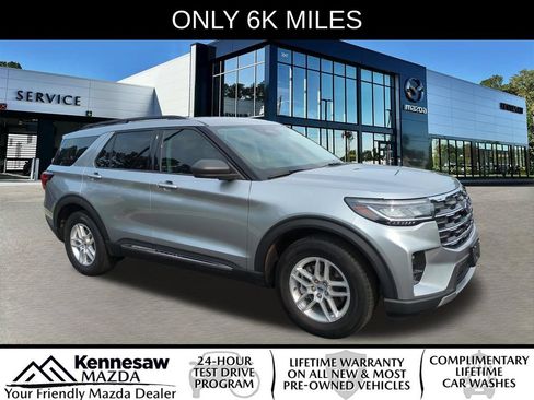 Used 2025 Ford Explorer Active w/ Active Comfort Package RWD image 1