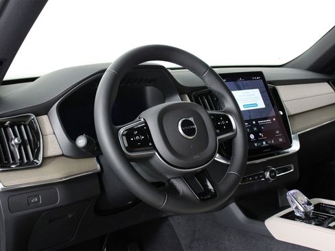 New 2026 Volvo XC90 B6 Plus w/ Protection Package Premier image 8