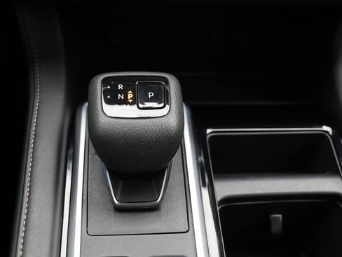 Used 2024 Nissan Pathfinder SL image 24