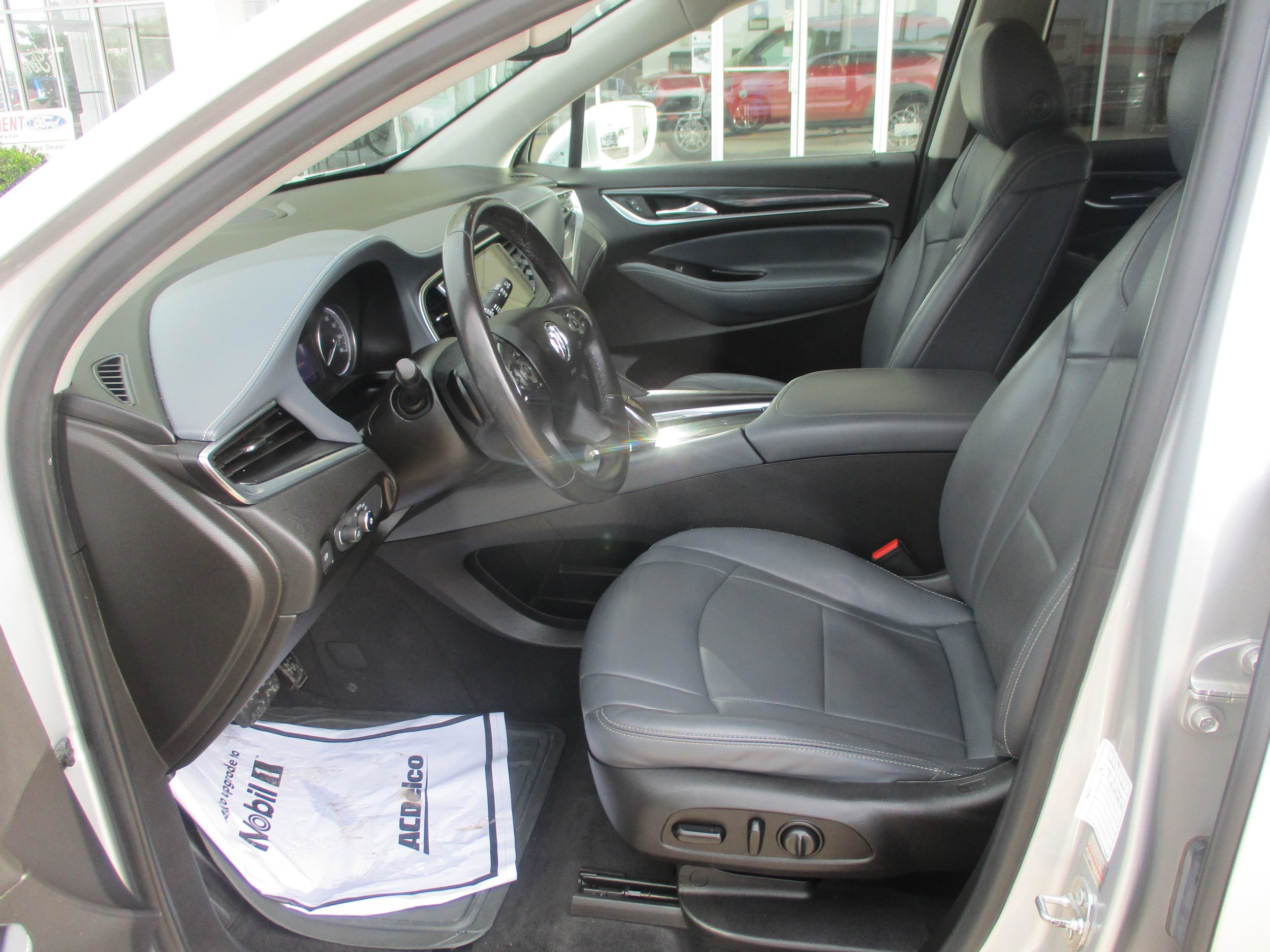 Used 2020 Buick Enclave Essence FWD image 4