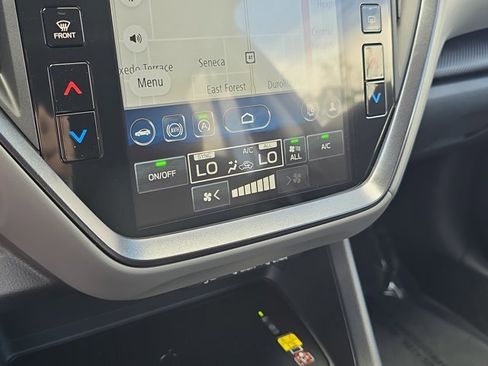 New 2025 Subaru Crosstrek 2.5i Limited w/ Popular Package #3A image 24