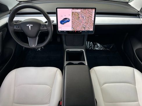 Used 2021 Tesla Model 3 Standard Range Plus image 14