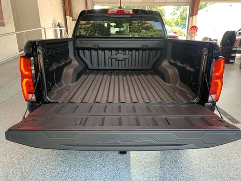 New 2026 Chevrolet Colorado Z71 w/ Technology Package AWD/4WD image 8