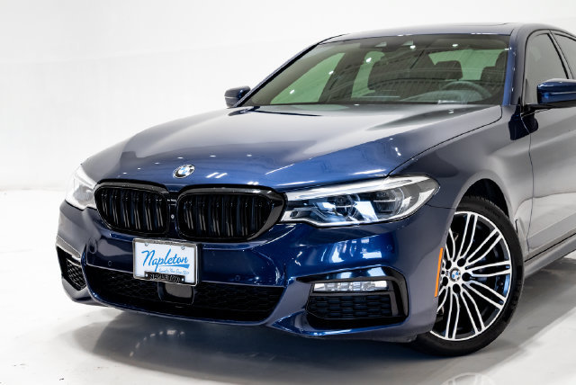 Used 2017 BMW 530i w/ M Sport Package RWD image 4