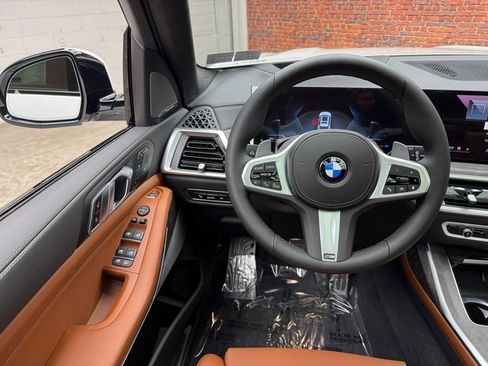 New 2026 BMW X7 xDrive40i w/ M Sport Package image 13