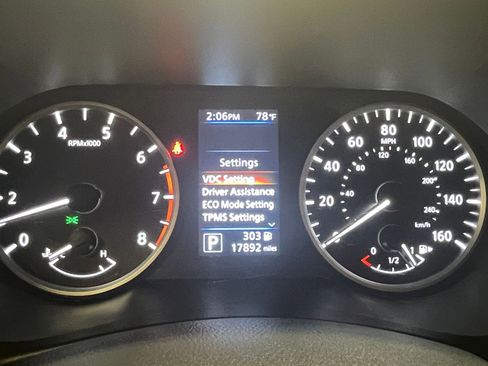 Used 2025 Nissan Sentra S FWD image 38