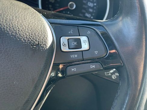 Used 2019 Volkswagen Tiguan SE w/ Panoramic Sunroof Package image 15