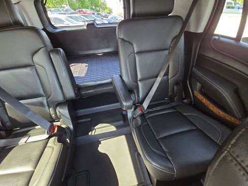 Used 2019 Chevrolet Tahoe Premier AWD/4WD image 14
