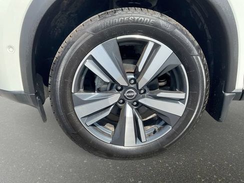 Certified 2023 Nissan Rogue SL w/ SL Premium Package AWD/4WD image 11