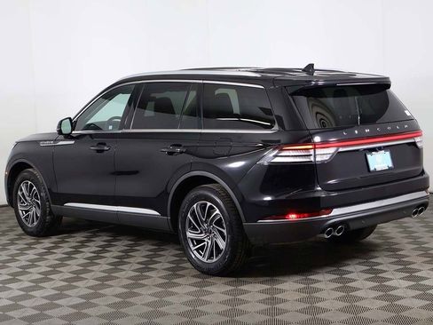 Used 2023 Lincoln Aviator Standard image 9
