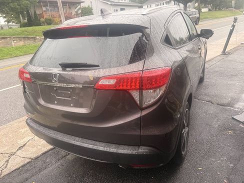 Used 2021 Honda HR-V EX image 5